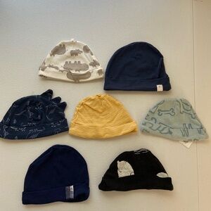 NWOT Carter’s Perry Ellis Kyle & Deena baby unisex folded patterned hats 3-6‎ mo